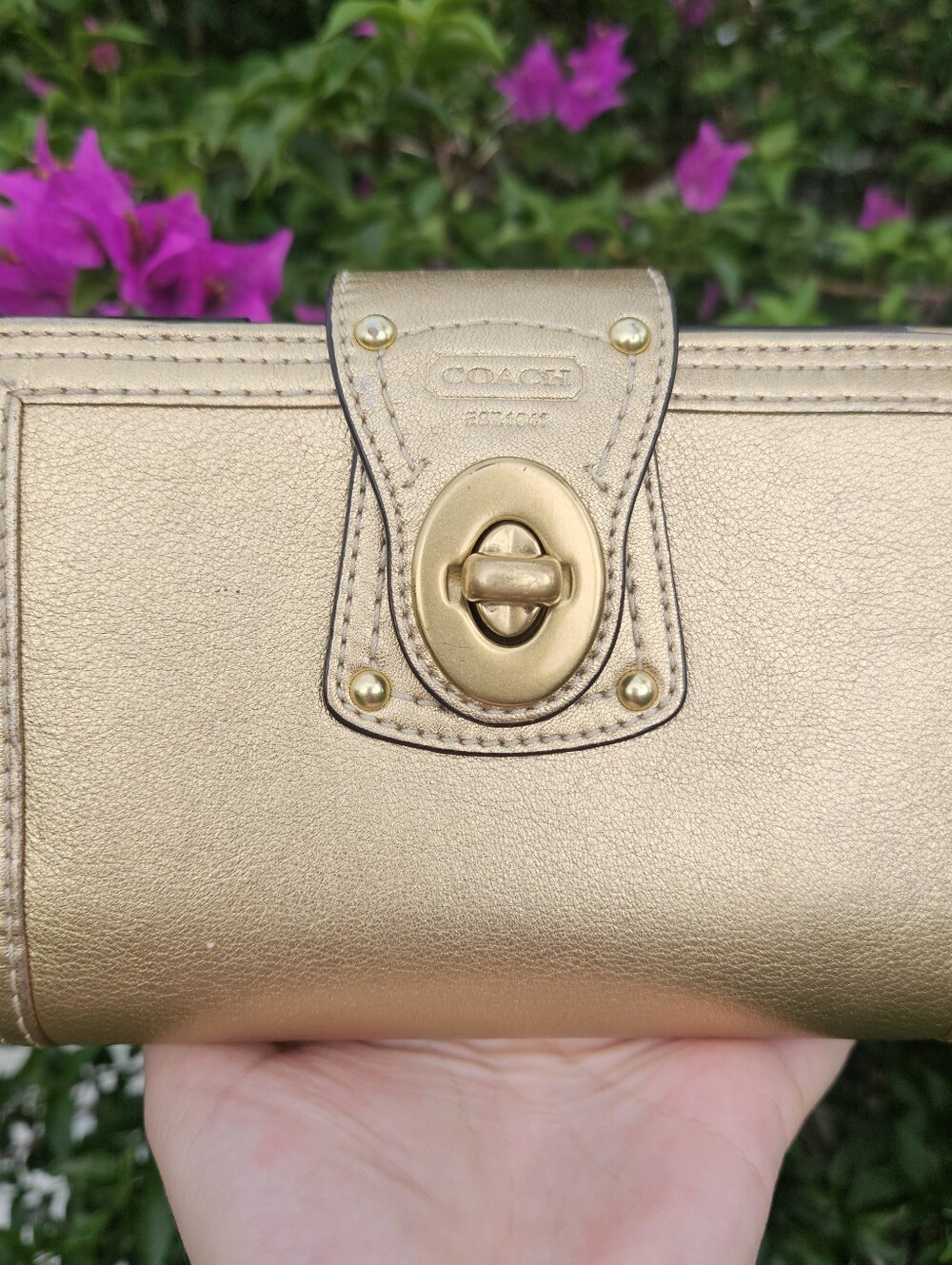 Vintage Coach Legacy Metallic Gold Turnlock Agenda Planner Organizer